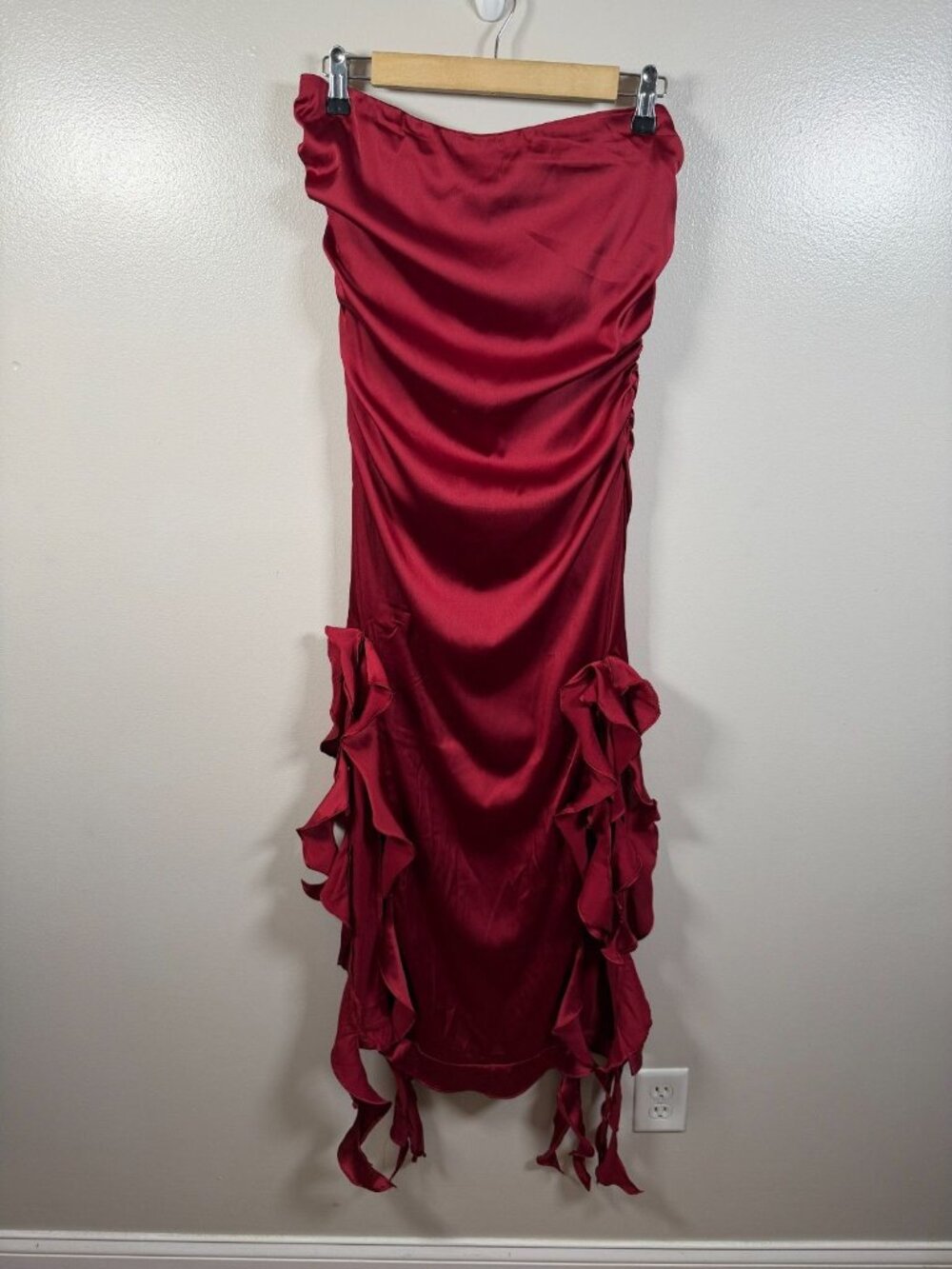 Petal + Pup Storia Lee Strapless Midi Dress Size Medium Wine Red Formal Event - Picture 2 of 13